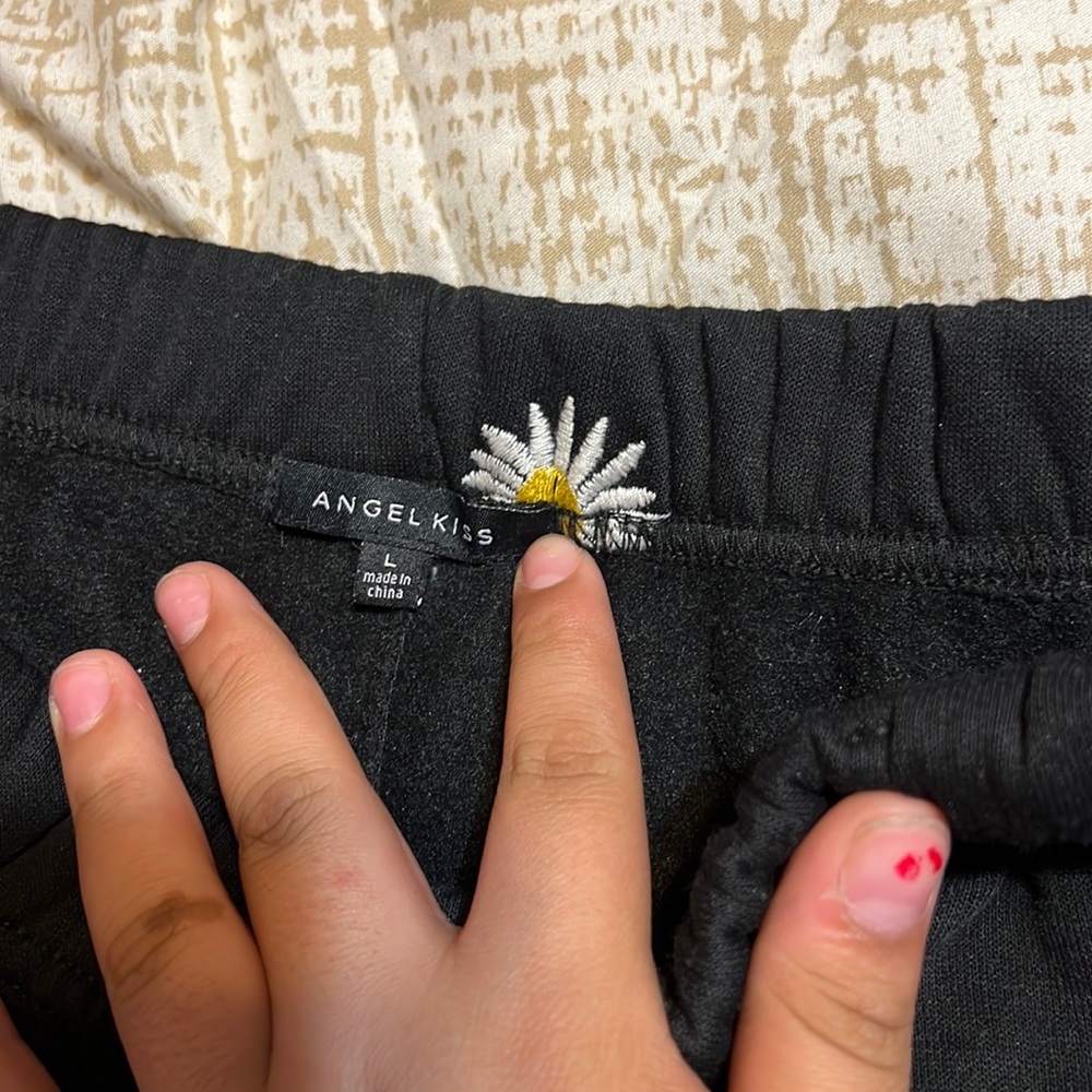 sweat pants worn once. nice and soft, keeps you warm.  size L